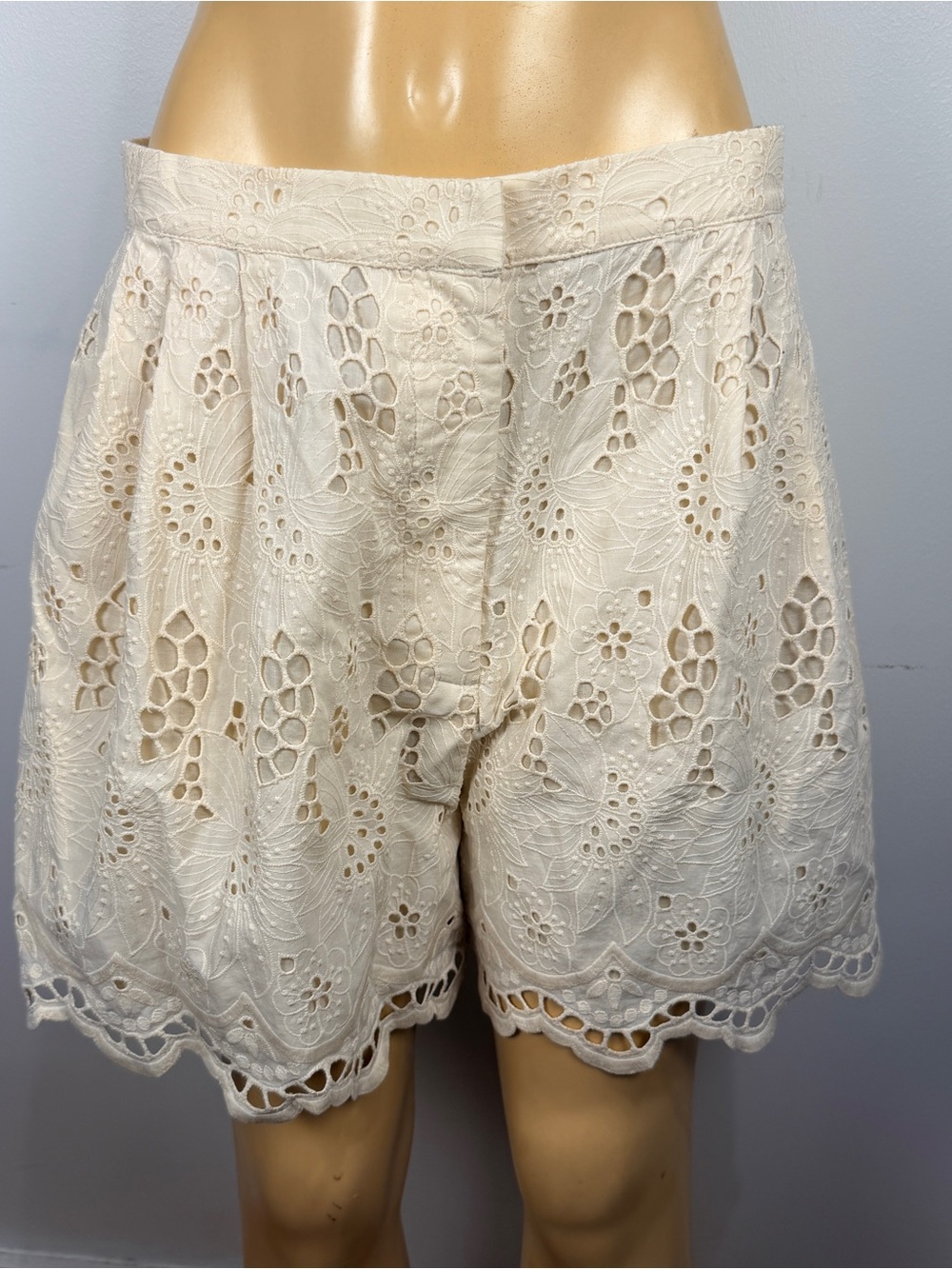 New H&M Lace Bermuda Dress Shorts Sz 10 Ivory Loose Cottagecore Eyelet